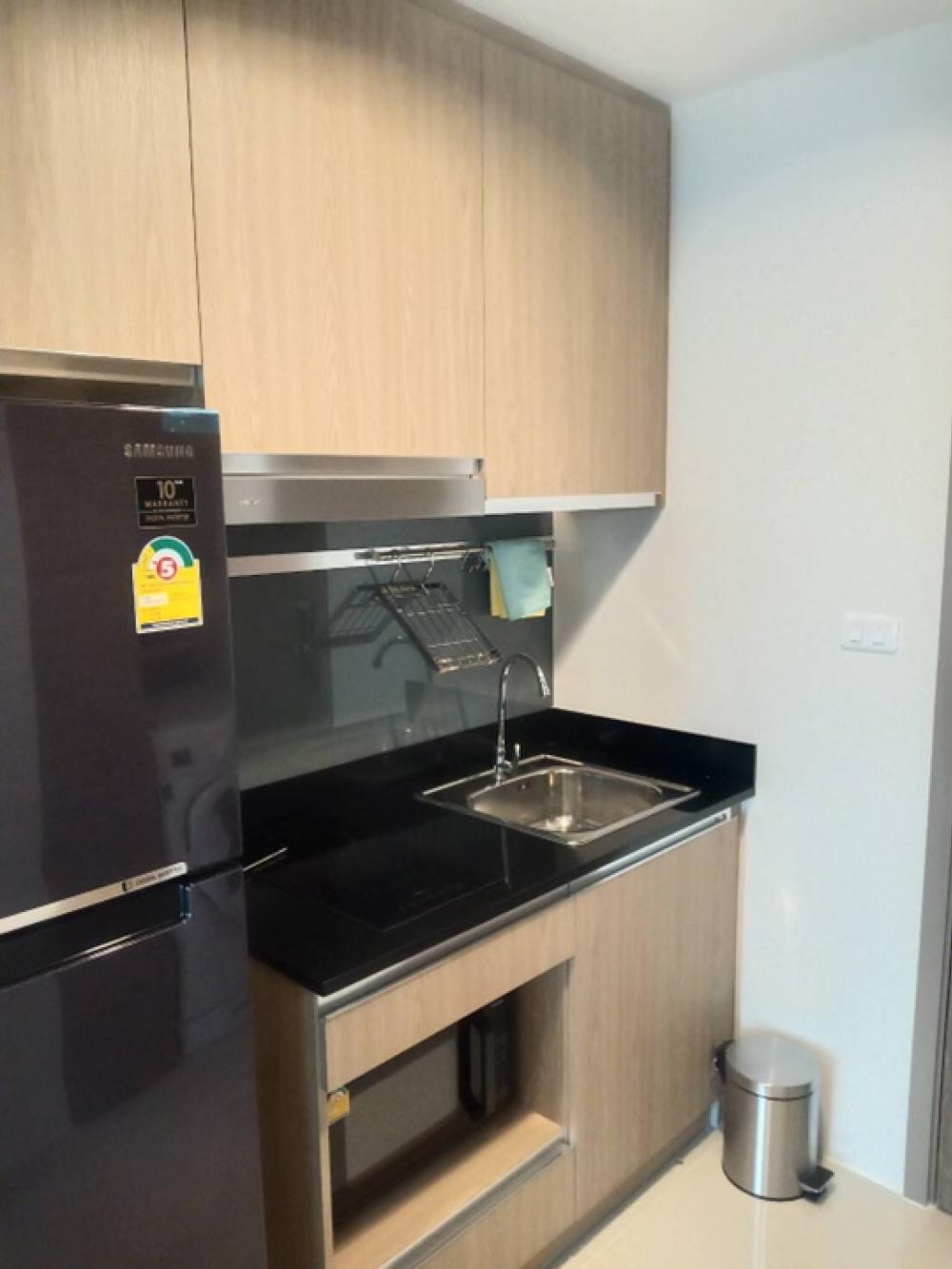 ให้เช่าคอนโดบางนา แบริ่ง ลาซาล : FOR RENT Condo Niche Mono Sukhumvit Bearing Close BTS Bearing 250 meter ให้เช่าคอนโดนิชโมโน สุขุมวิท แบริ่งใกล้บีทีเอสแบริ่ง 250 เมตรTHB 11,900New Room All new furniture Fully furnished and electric appliances Ready to move in Size 31 Sq.m 32 th Floor 1 B