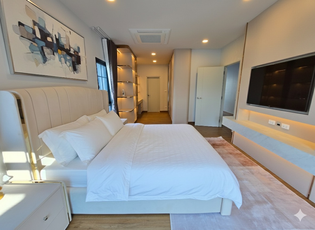 For SaleHouseBangna, Bearing, Lasalle : 🏡 Single detached house, 4 bedrooms, 300 sq.m., Centro Bangna Fully furnished and ready to move in, price 18.5 Mb. 📞 065-626-5636 (Kie)