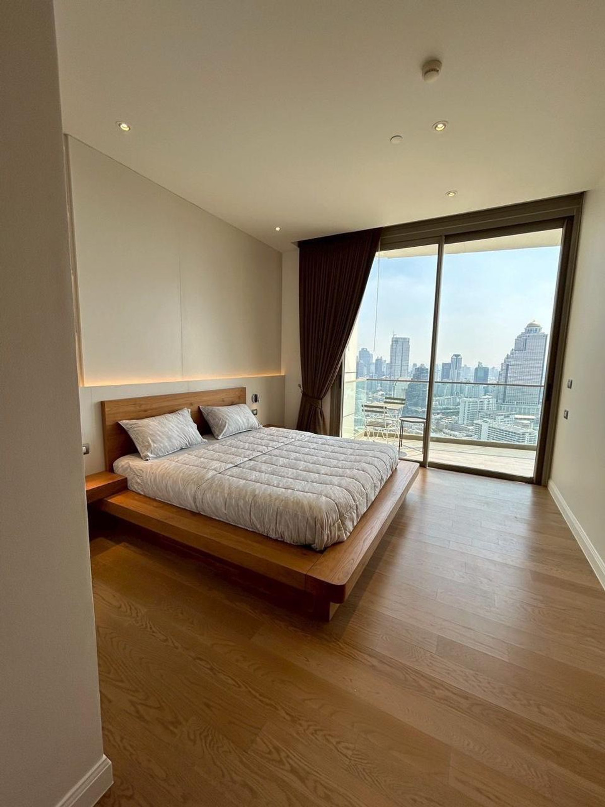 For RentCondoWongwianyai, Charoennakor : ✨ Magnolias Icon Siam- Luxury condo 1 bedroom 🔥65k, high floor, fully furnished.