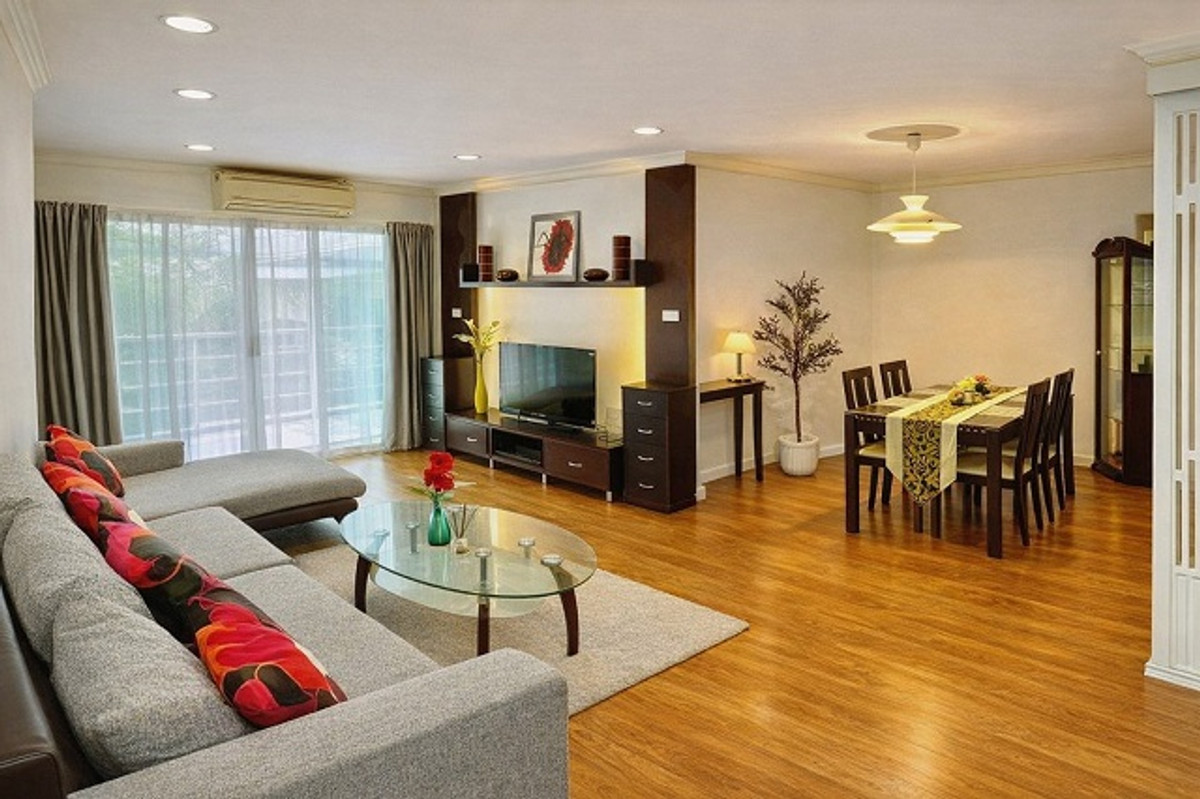 For RentCondoNana, North Nana,Sukhumvit13, Soi Nana : on Sukhumvit Road. BTS Thonglor 900m. Penthouse Condo for rent Grand Heritage Thonglor 103sq.m. 2bed