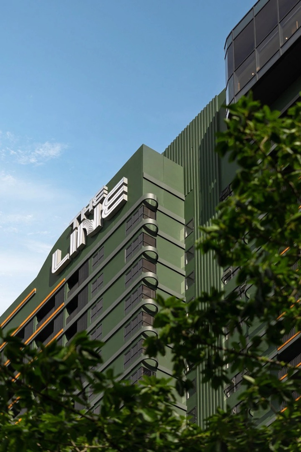 For SaleCondoLadprao, Central Ladprao : 🏢 Brand-new condominium next to Central Ladprao, direct purchase from the developer The Line Vibes, 2 bedrooms, spacious unit, only 6.69 Mb. 📞 065-626-5636 (Kie)