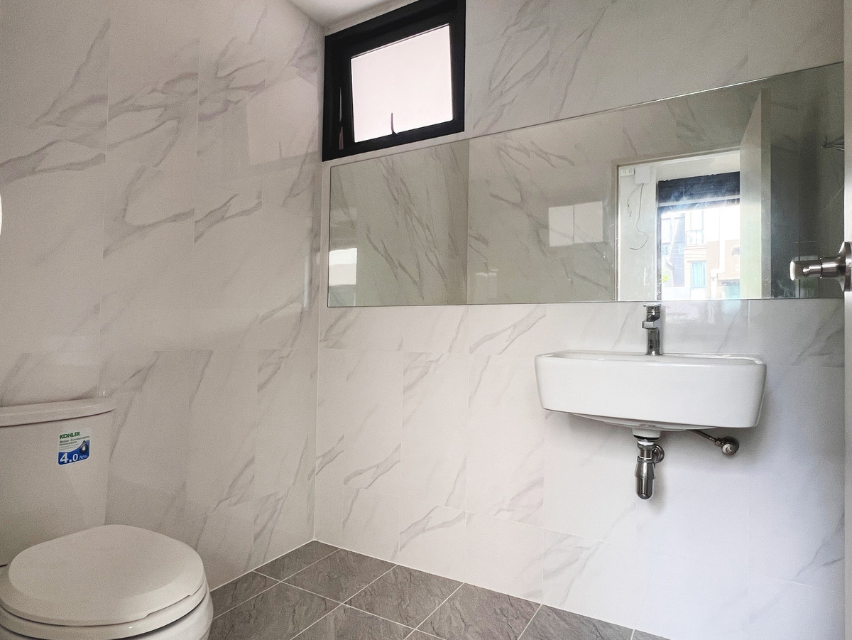 Onnut, Udomsuk : P-2936 For sale/rent semi-detached house Baan Klang Muang The Edition Sukhumvit - On Nut, ready to move in.