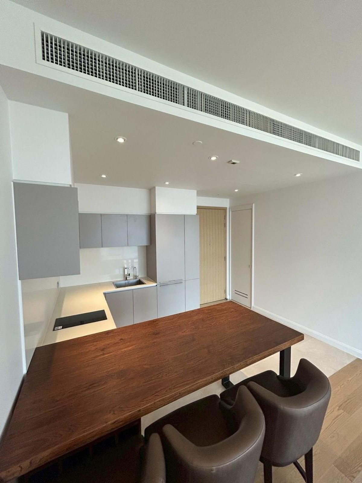 For RentCondoWongwianyai, Charoennakor : ✨ Magnolias Icon Siam- Luxury condo 1 bedroom 🔥65k, high floor, fully furnished.