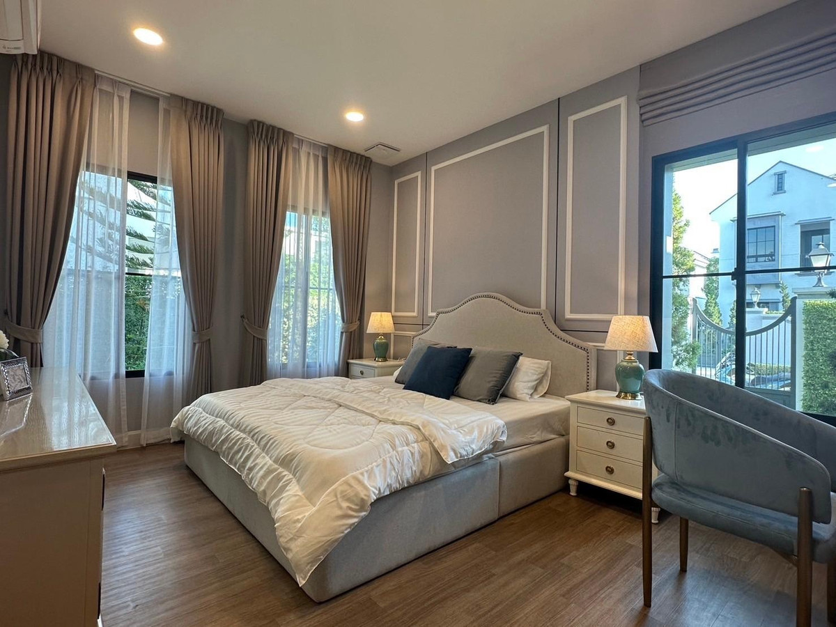 HousePattanakan, Srinakarin : For sale / rent luxury house Pool Villa Nantawan Rama 9 - Krungthep Kreetha New Road, land 106 wa, 5 bedrooms.