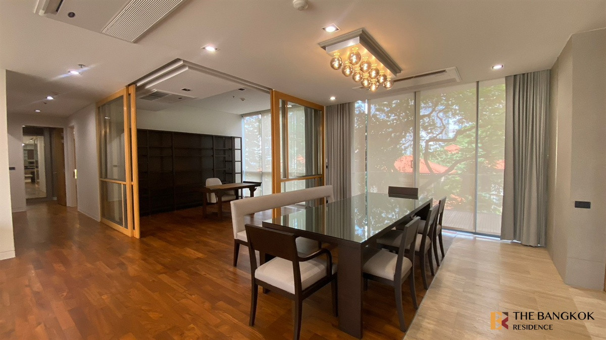 For RentCondoSukhumvit, Asoke, Thonglor :  Domus 16 & 18 💎 Spacious Luxury Living 🌟  Near BTS Asoke 