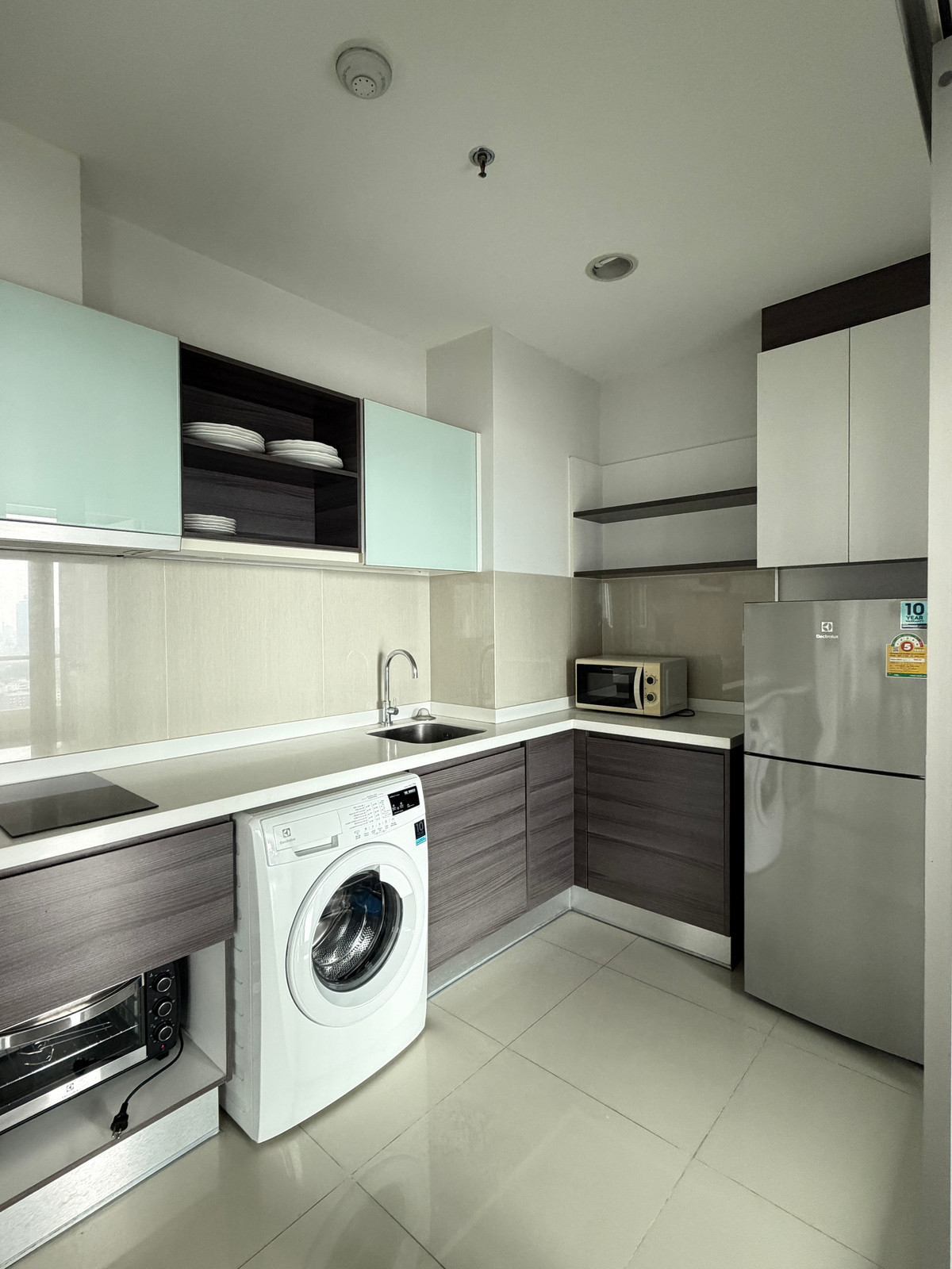 ขายคอนโดสาทร นราธิวาส : ขายด่วน! ห้อง  Rare Uint! ใจกลางสาทร เซนต์หลุยส์ ใกล้ เพียง 300 เมตร หายากมาก ๆๆๆ จะซื้ออยู่เอง หรือลงทุนก็คุ้มแน่นอน สนใจติดต่อ 08/76358339 