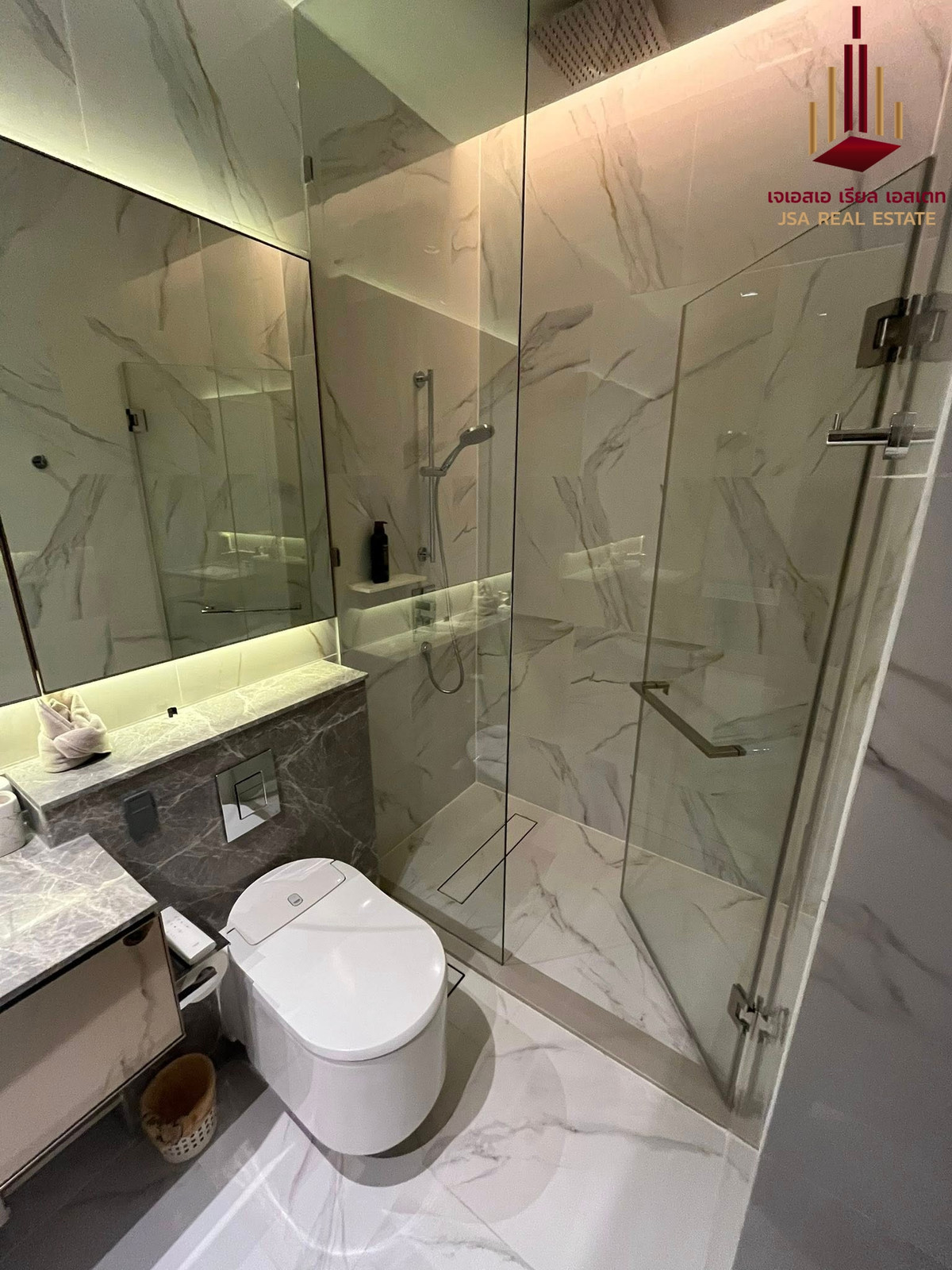 For RentCondoSathorn, Narathiwat : ✨ For Rent: The Reserve Sathorn Condo ✨ 💰 Only 135,000 THB/month