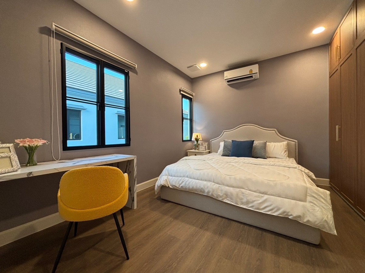 HousePattanakan, Srinakarin : For sale / rent luxury house Pool Villa Nantawan Rama 9 - Krungthep Kreetha New Road, land 106 wa, 5 bedrooms.