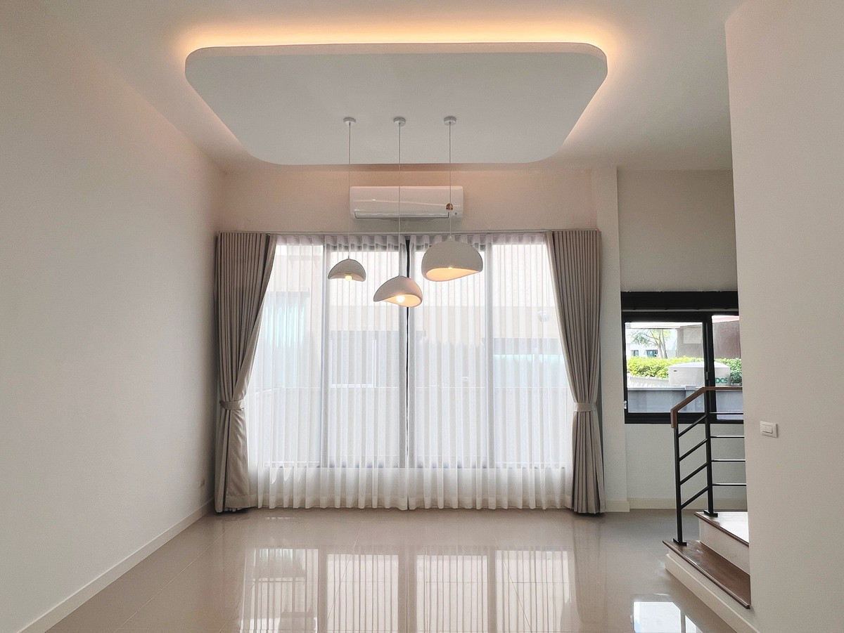 Onnut, Udomsuk : P-2936 For sale/rent semi-detached house Baan Klang Muang The Edition Sukhumvit - On Nut, ready to move in.