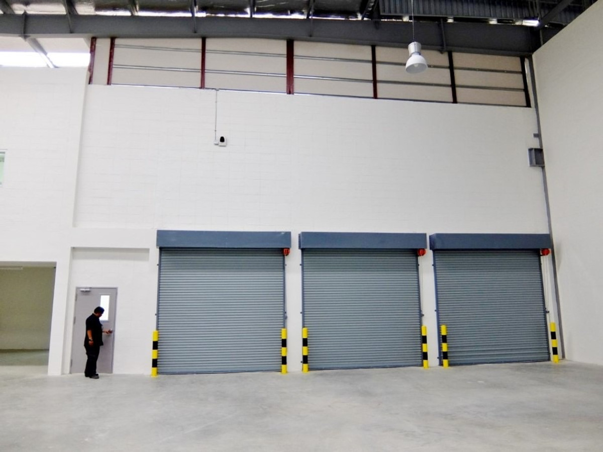 For RentFactorySamut Prakan,Samrong : Factory for rent The purple area in Bang Phli Industrial Estate has a factory license, size 1,847 sq m. You can move in in March '26.