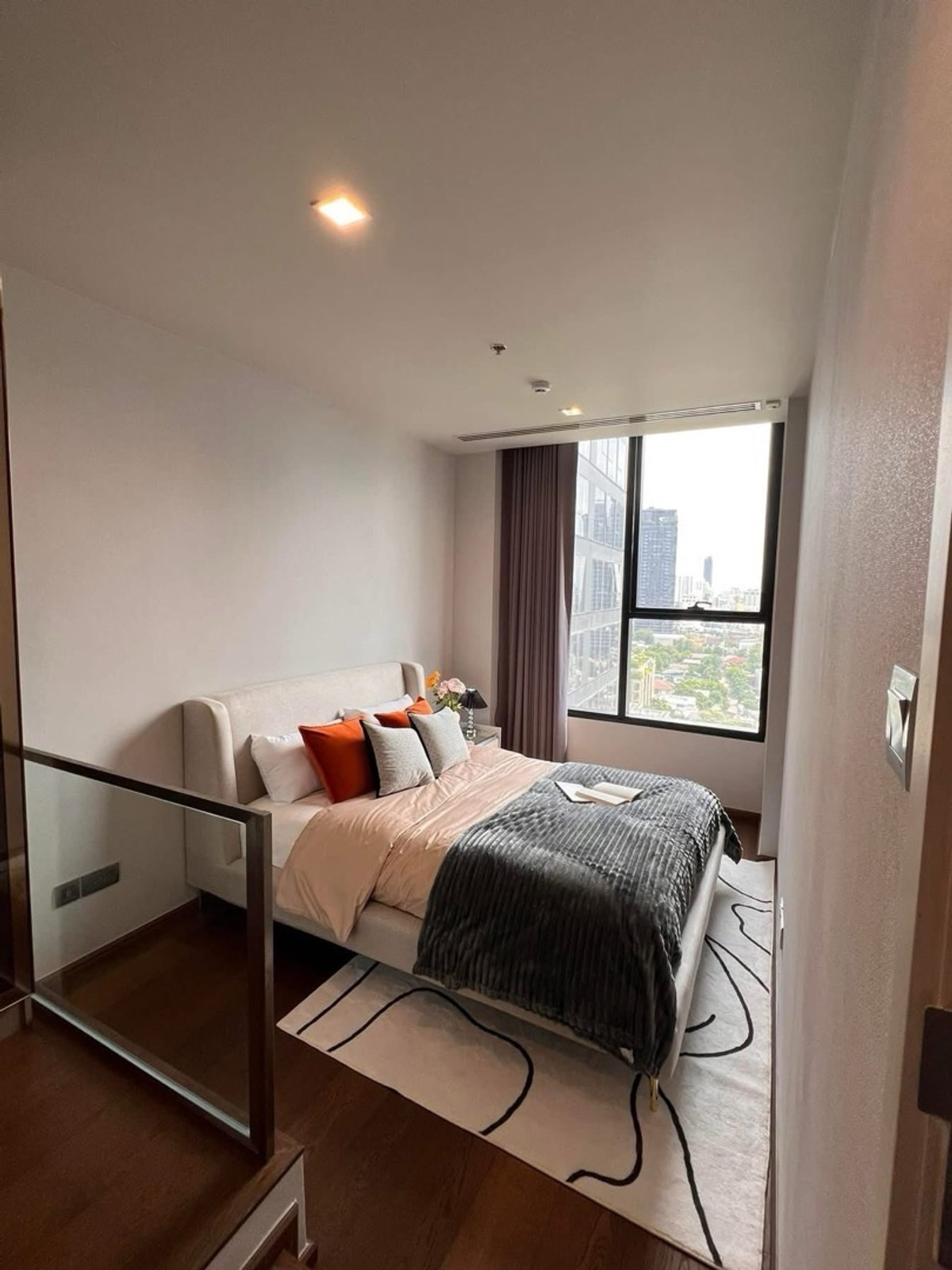 For RentCondoSukhumvit, Asoke, Thonglor : Condo for Rent – Ideo Q Sukhumvit 36 🏙️✨📍 Building A | Floor 16 | • Rental: 27,000 THB/month (1-year contract)
