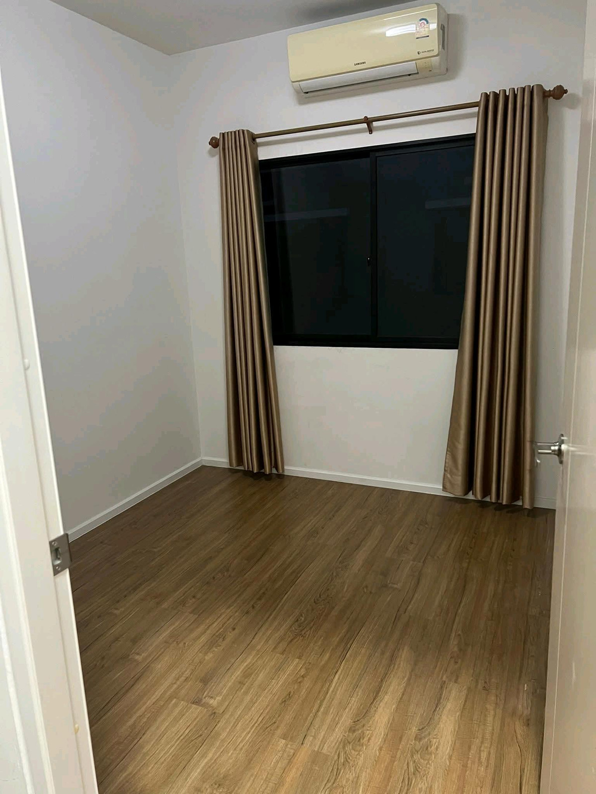 ให้เช่าทาวน์โฮมนวมินทร์ รามอินทรา : 🍃 บ้านสวย น่าอยู่ เงียบสงบ เป็นส่วนตัว เหมาะสำหรับครอบครัว หรือคนทำงานที่มองหาบ้านเฟอร์ครบ ใกล้เมือง ในราคาคุ้มค่า ✨