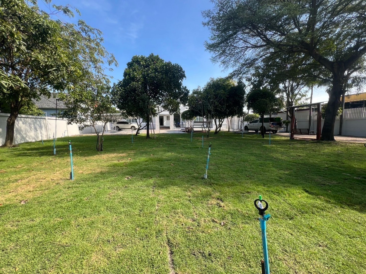 ให้เช่าร้านค้า/ตลาดนัดบางนา แบริ่ง ลาซาล : บ้านบางนา สำหรับ ออฟฟิศ / Nursury / Preschool / Nursing Home / Wellness Anti-aging Clinic 