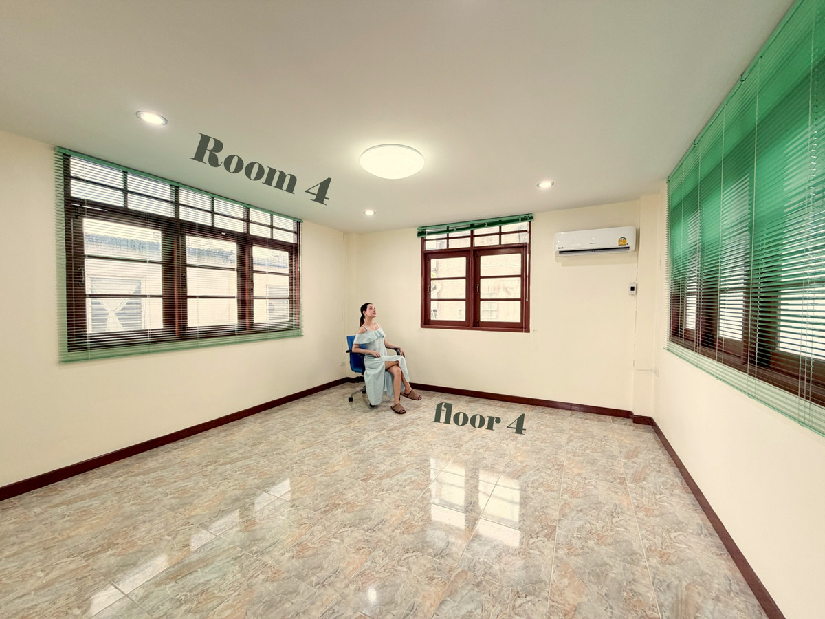 ขายบ้านวงเวียนใหญ่ เจริญนคร : ขาย / ให้เช่า บ้านเดี่ยว Renovate 3 ชั้น + Rooftop ซอยเจริญนคร 34,40 แขวงบางลำภูล่าง เขตคลองสาน