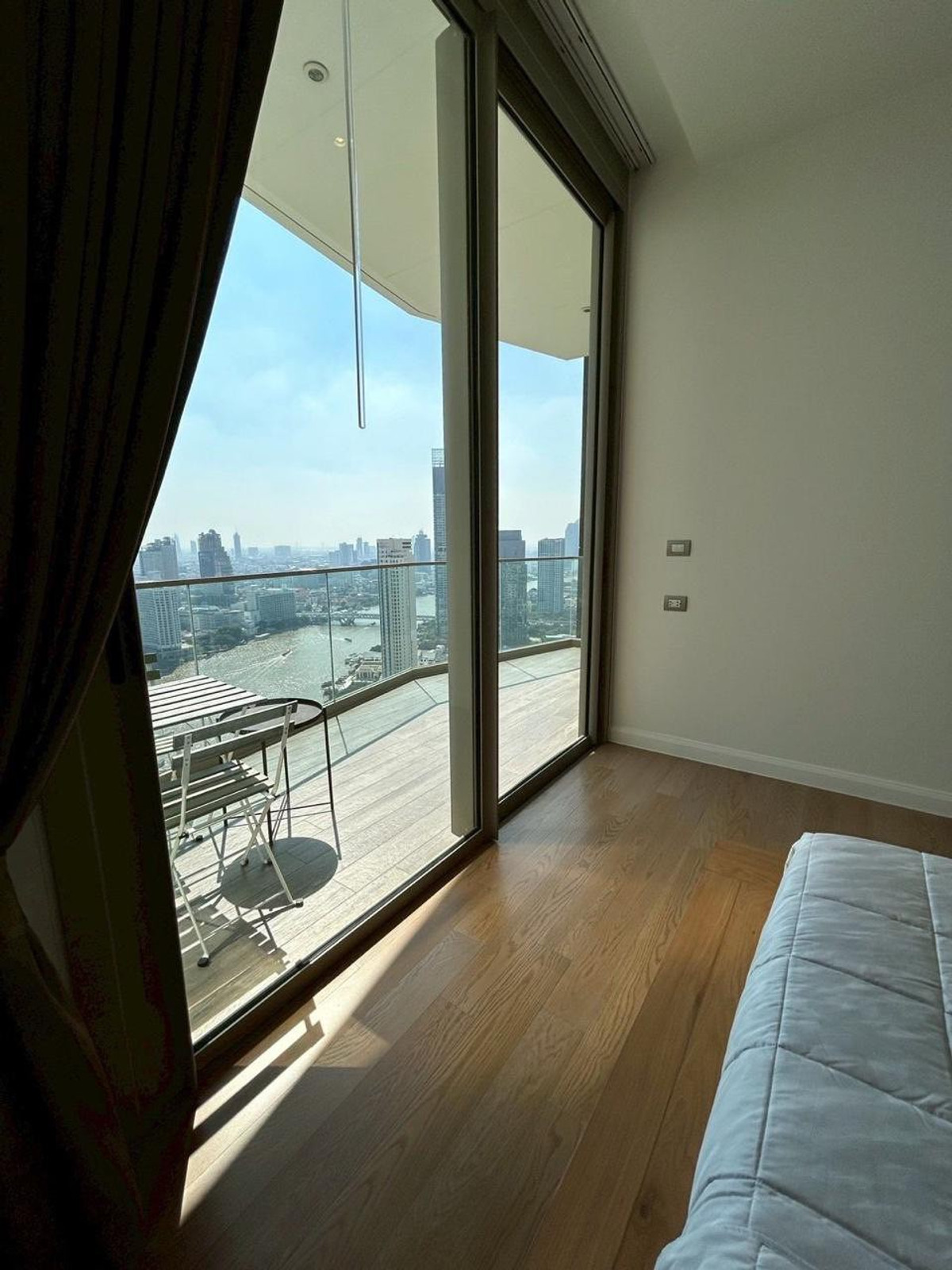 For RentCondoWongwianyai, Charoennakor : ✨ Magnolias Icon Siam- Luxury condo 1 bedroom 🔥65k, high floor, fully furnished.