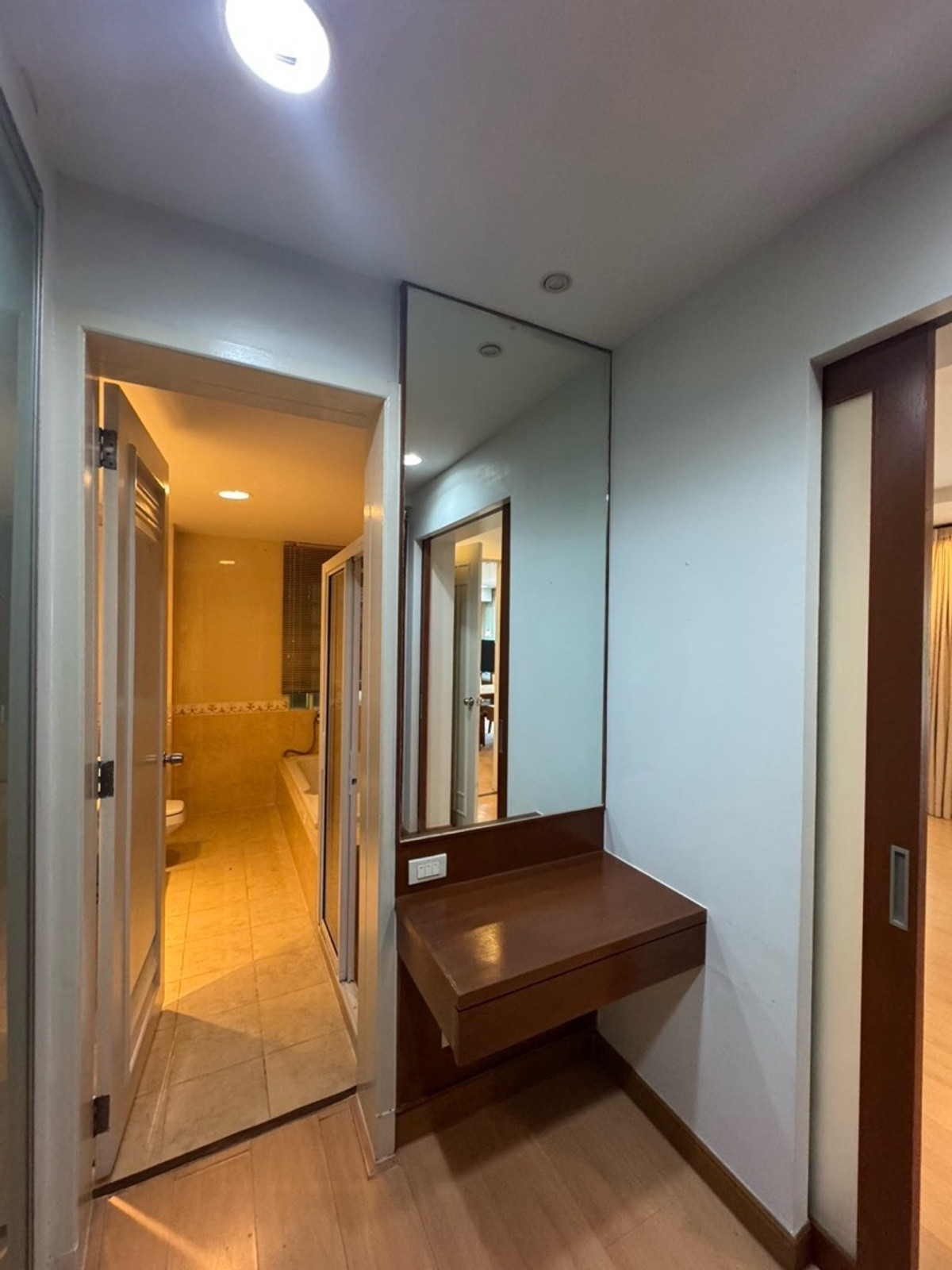 ขายคอนโดสาทร นราธิวาส : The Bangkok Condo – Narathiwas 3Bed Low-rise Feel / Easy Access 180sqm 15.9 MB