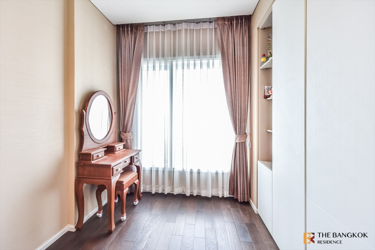 For SaleCondoLadprao, Central Ladprao : ✨Beautiful unit!  Great value ✨ The Saint Residences near MRT Phahonyothin