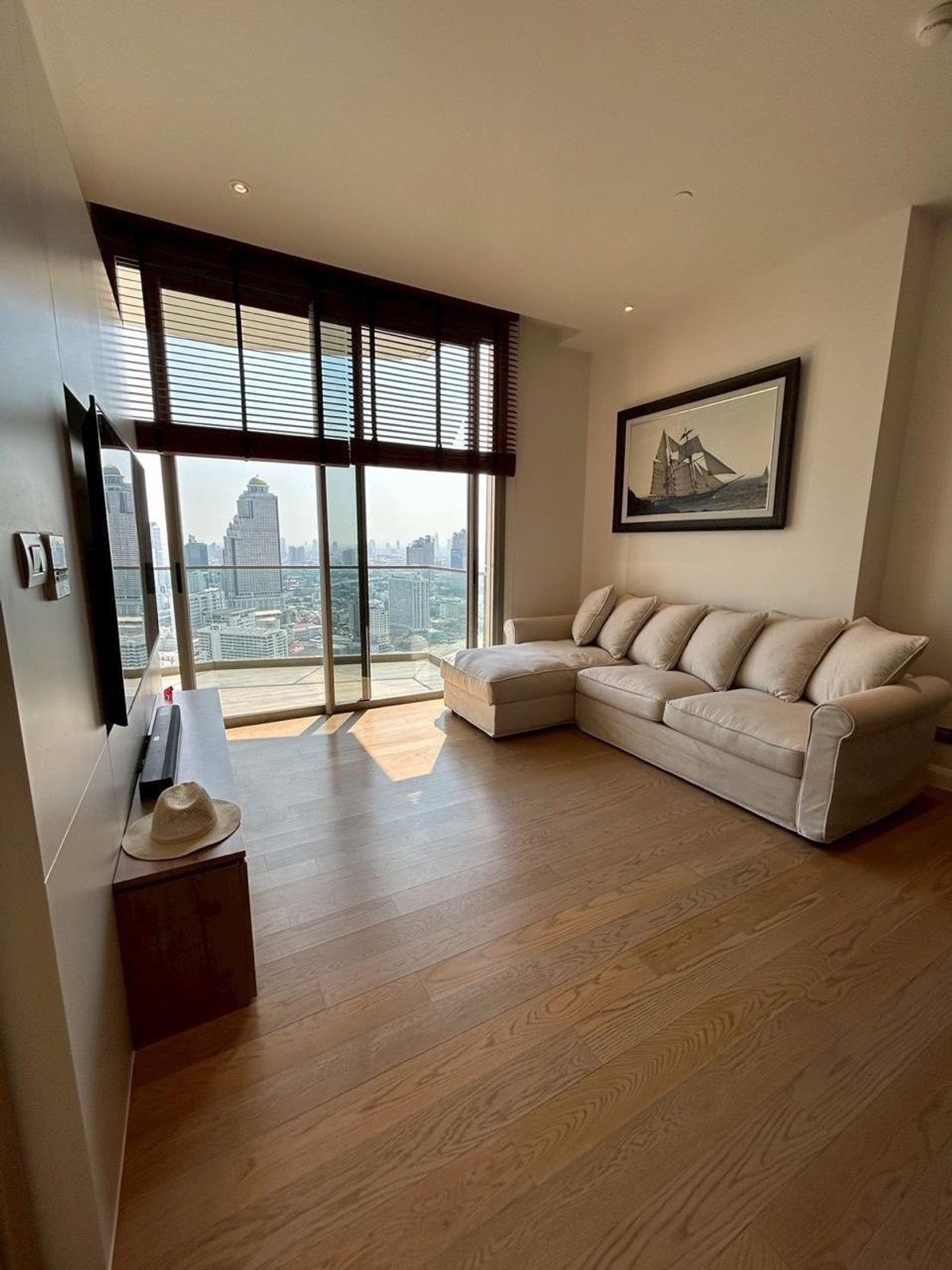 For RentCondoWongwianyai, Charoennakor : ✨ Magnolias Icon Siam- Luxury condo 1 bedroom 🔥65k, high floor, fully furnished.