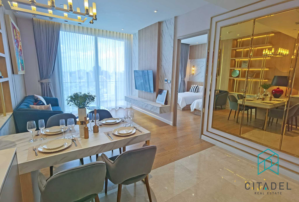 ให้เช่าคอนโดวงเวียนใหญ่ เจริญนคร : Magnolias Waterfront Residences - Luxury 1 Bed Condo for Rent!