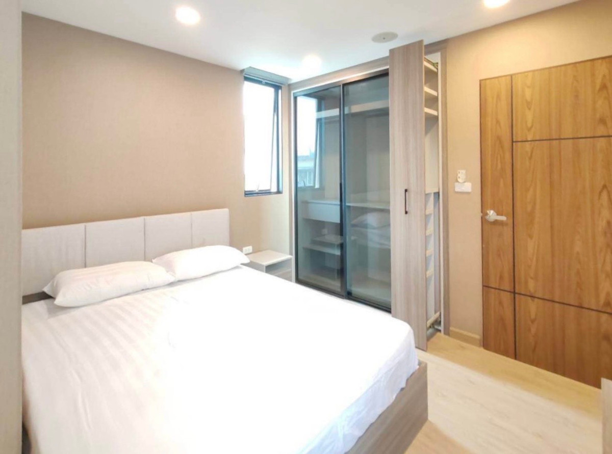 ขายคอนโดสาทร นราธิวาส : 🏢 คอนโด 2 นอน ห้องมุม วิวสระ The Cube Urban Sathorn-Chan ราคาขาย 4.79 ล้านบาท 📞: 065-626-5636 (คุณกี้)