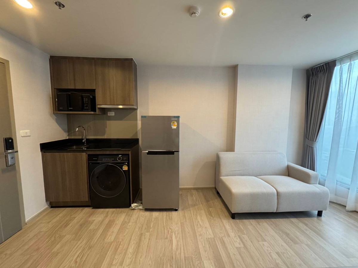 For RentCondoBangna, Bearing, Lasalle : Condo for rent, Ideo mobi sukhumvit eastpoint, fully furnished condo, ready to move in, close to BTS Bangna, only 250 meters!!