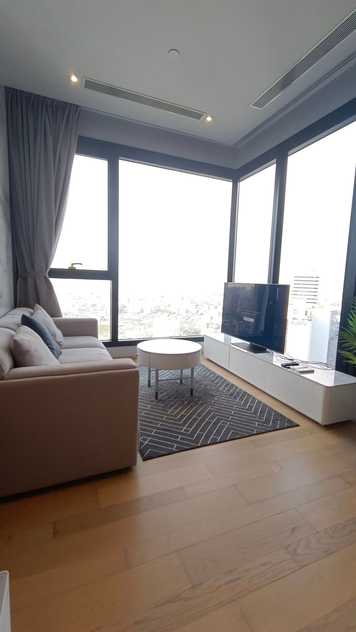 For RentCondoRama9, Petchburi, RCA : ASHTON ASOKE RAMA9 Condo for Rent🌸 Build In Design near MRT Rama 9