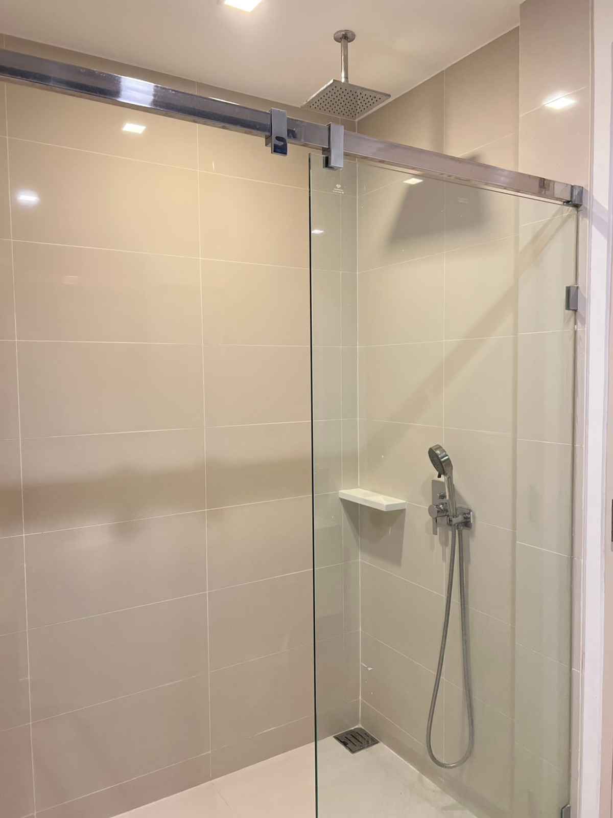 For RentCondoWongwianyai, Charoennakor : 🎁New Room // The Room Wongwianyai 2bed 2bath 77 Sqm Fullyfurnish 35,000-🎁