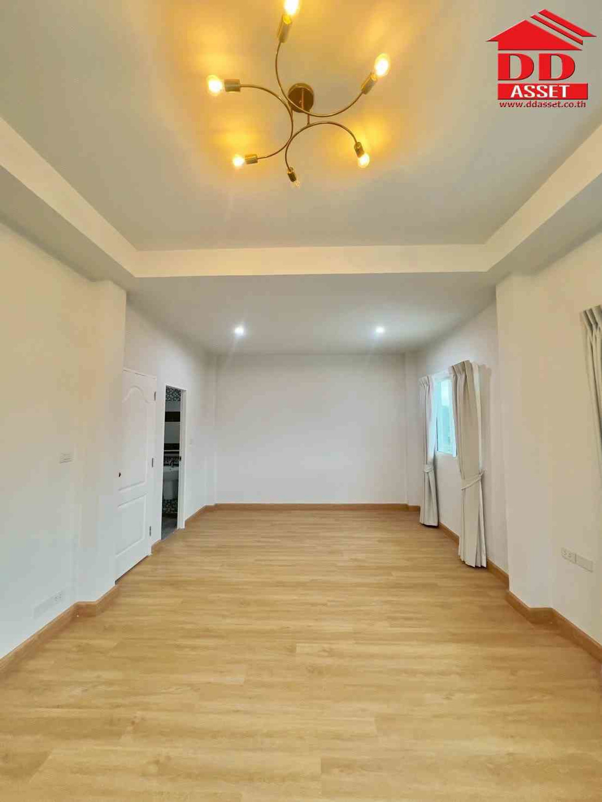 ขายบ้านนวมินทร์ รามอินทรา : ขายบ้านเดี่ยว บ้านลลิลแลนซีโอ (Lanceo Wongwaen-Ramintra) ถนนเลียบคลองสอวงแหวน-รามอินทรา รหัส : H8165