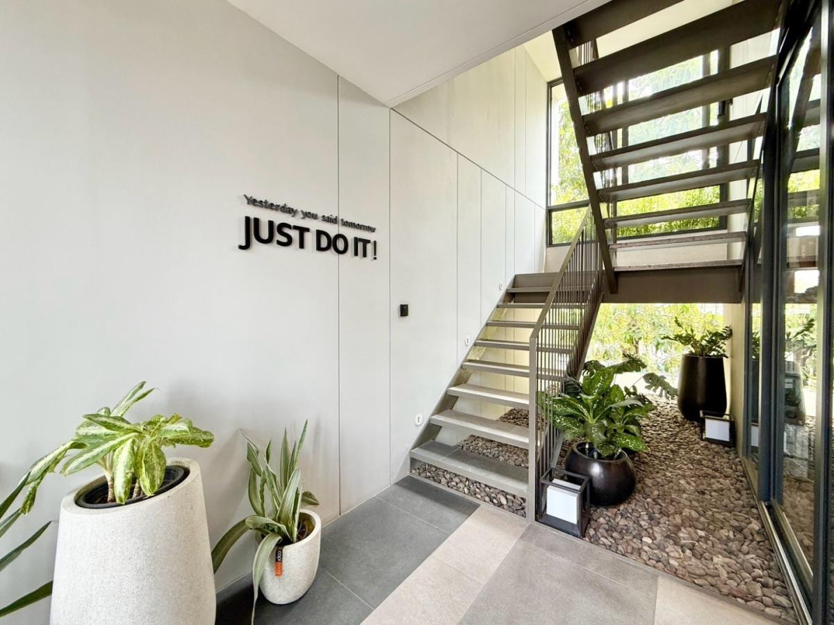 ขายทาวน์โฮมลาดพร้าว เซ็นทรัลลาดพร้าว : 🏢 โฮมออฟฟิศ Baan Puripuri ลาดพร้าว 41 | 295 ตร.ม. แต่งครบ 21.64 MB 📞: 065-626-5636 (คุณกี้)