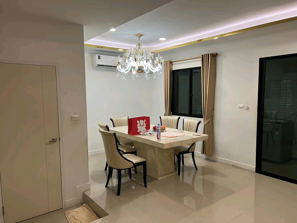 ให้เช่าทาวน์โฮมนวมินทร์ รามอินทรา : 🍃 บ้านสวย น่าอยู่ เงียบสงบ เป็นส่วนตัว เหมาะสำหรับครอบครัว หรือคนทำงานที่มองหาบ้านเฟอร์ครบ ใกล้เมือง ในราคาคุ้มค่า ✨