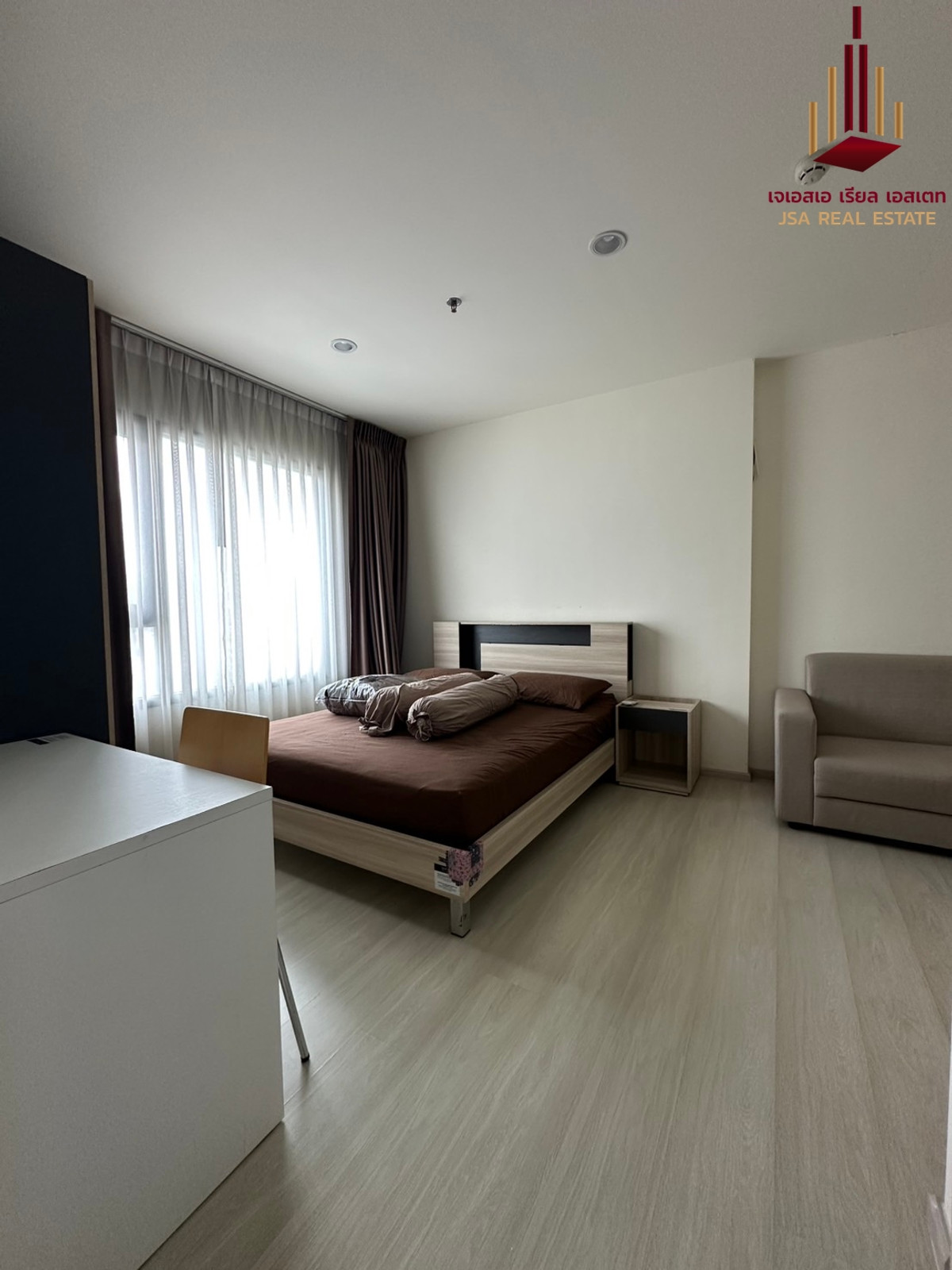 ให้เช่าคอนโดพระราม 9 เพชรบุรีตัดใหม่ RCA : ✨ For Rent: Life Asoke Condo ✨ 💰 Only 16,000 THB/month