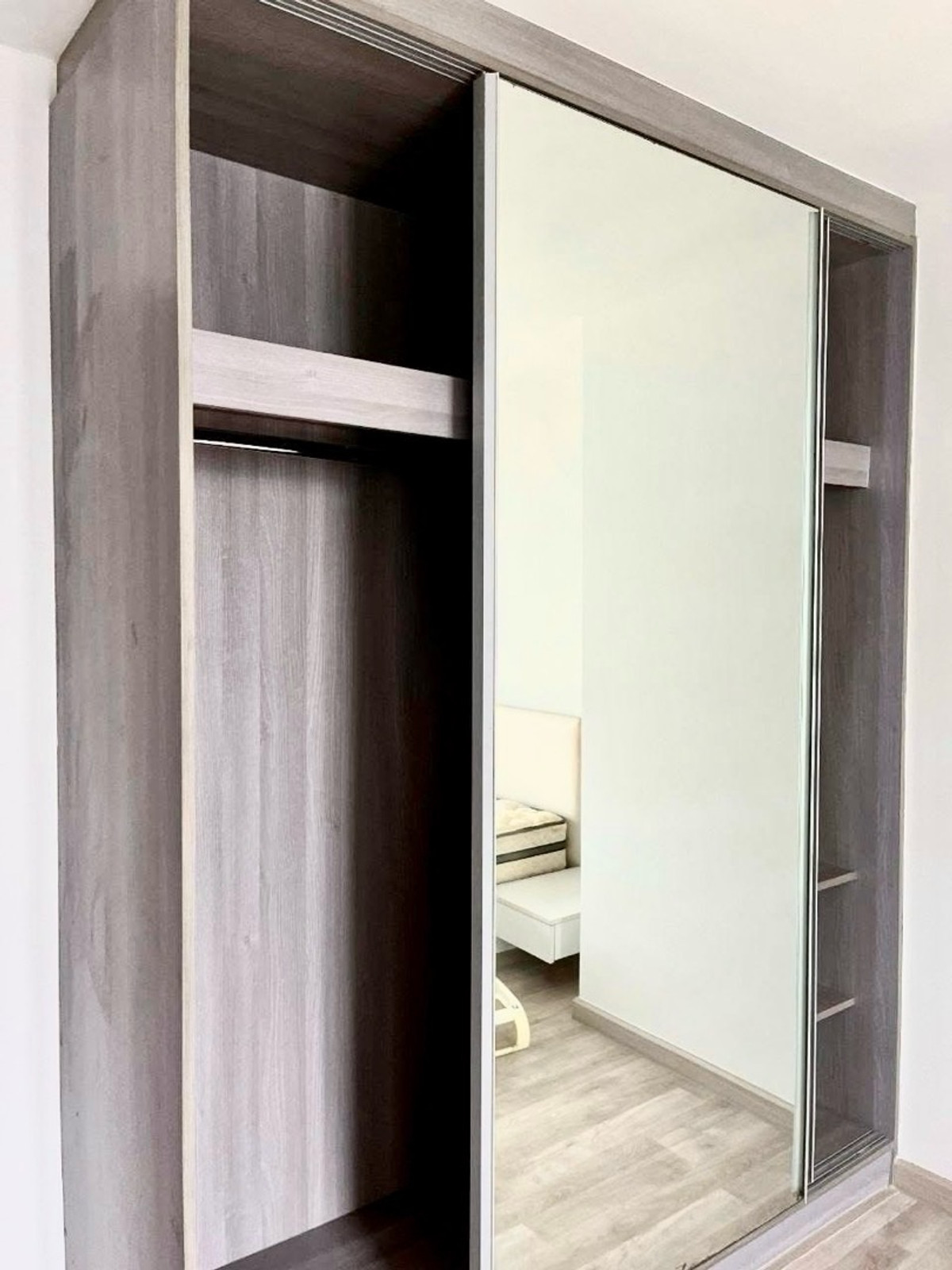 ให้เช่าคอนโดแจ้งวัฒนะ เมืองทอง : 📍โครงการ : กรีเน่ แจ้งวัฒนะ - เมืองทอง🚝 ใกล้ : MRT เมืองทองธานี 500 ม., ศูนย์ราชการแจ้งวัฒนะ💵 ราคาเช่า : 20,000 บาท / เดือน