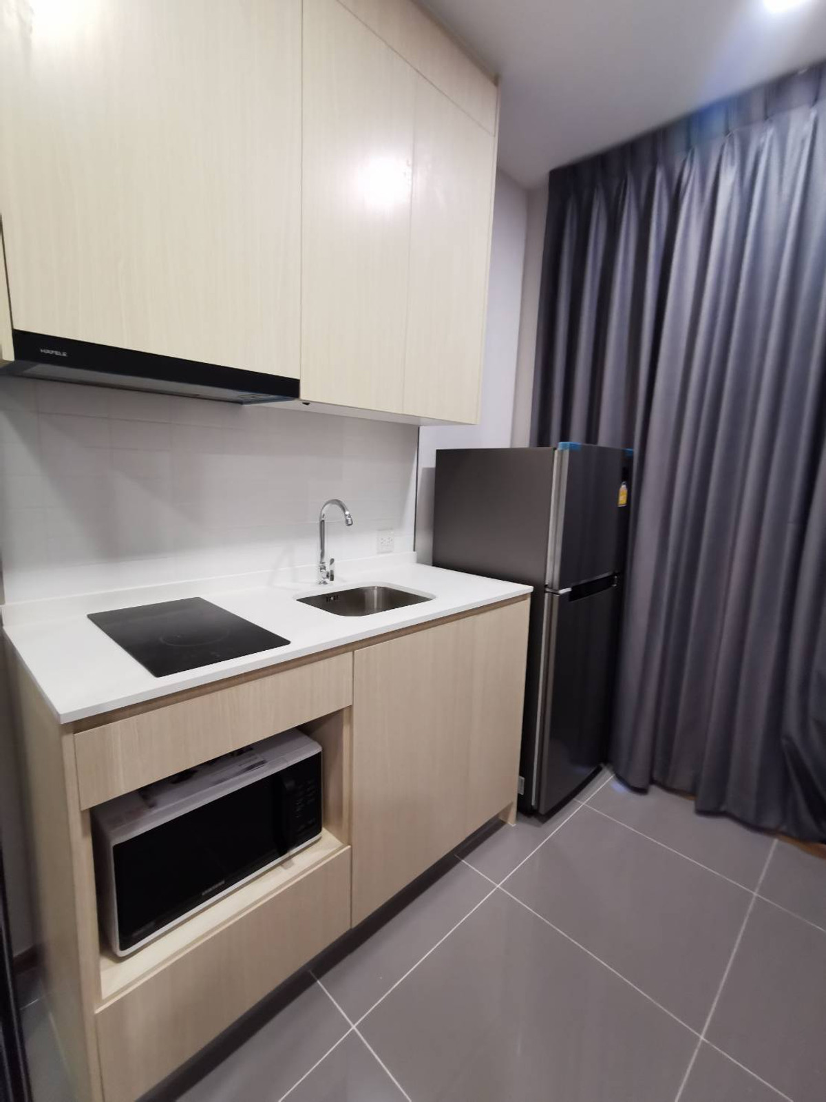 For RentCondoRamkhamhaeng, Hua Mak : Condo for rent Metris Rama 9 - Ramkhamheang, fully furnished condo, ready to move in, near the Airport. Link Ramkhamhaeng and the Orange Line!!