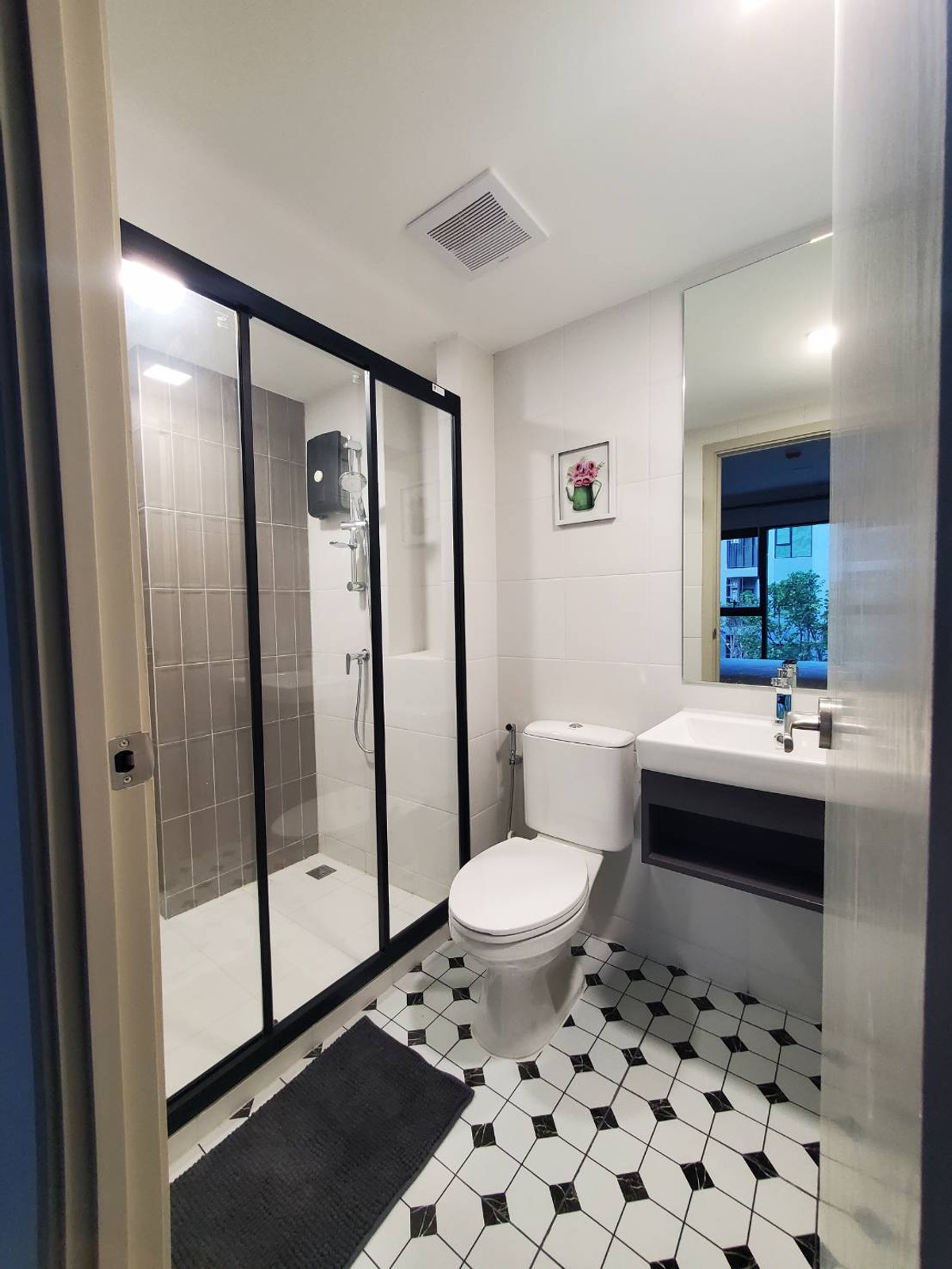 For RentCondoPathum Thani,Rangsit, Thammasat : For rent 1 bed plus new condo Kave Wonderland