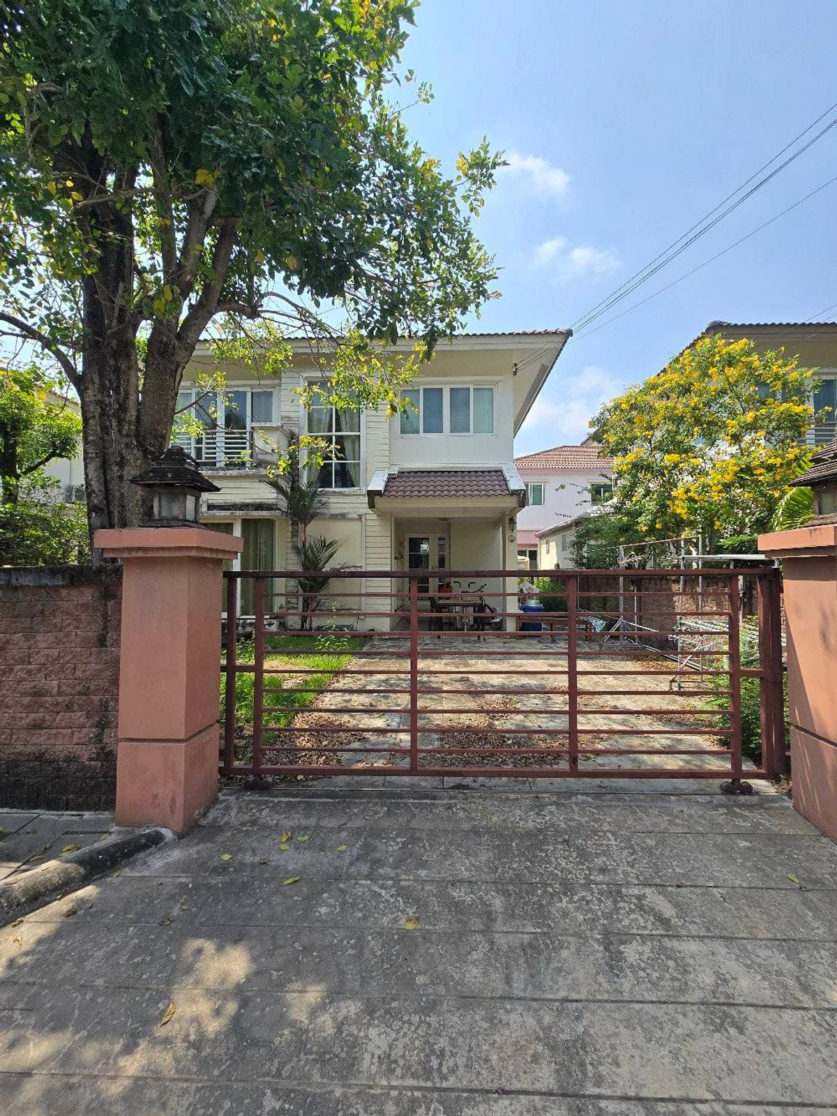 For SaleHouseNawamin, Ramindra : Beautiful detached house For small families, Sai Mai District