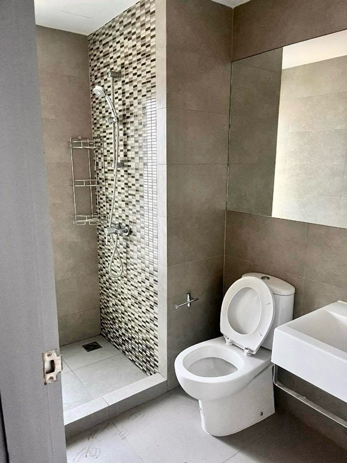 ให้เช่าคอนโดแจ้งวัฒนะ เมืองทอง : 📍โครงการ : กรีเน่ แจ้งวัฒนะ - เมืองทอง🚝 ใกล้ : MRT เมืองทองธานี 500 ม., ศูนย์ราชการแจ้งวัฒนะ💵 ราคาเช่า : 20,000 บาท / เดือน