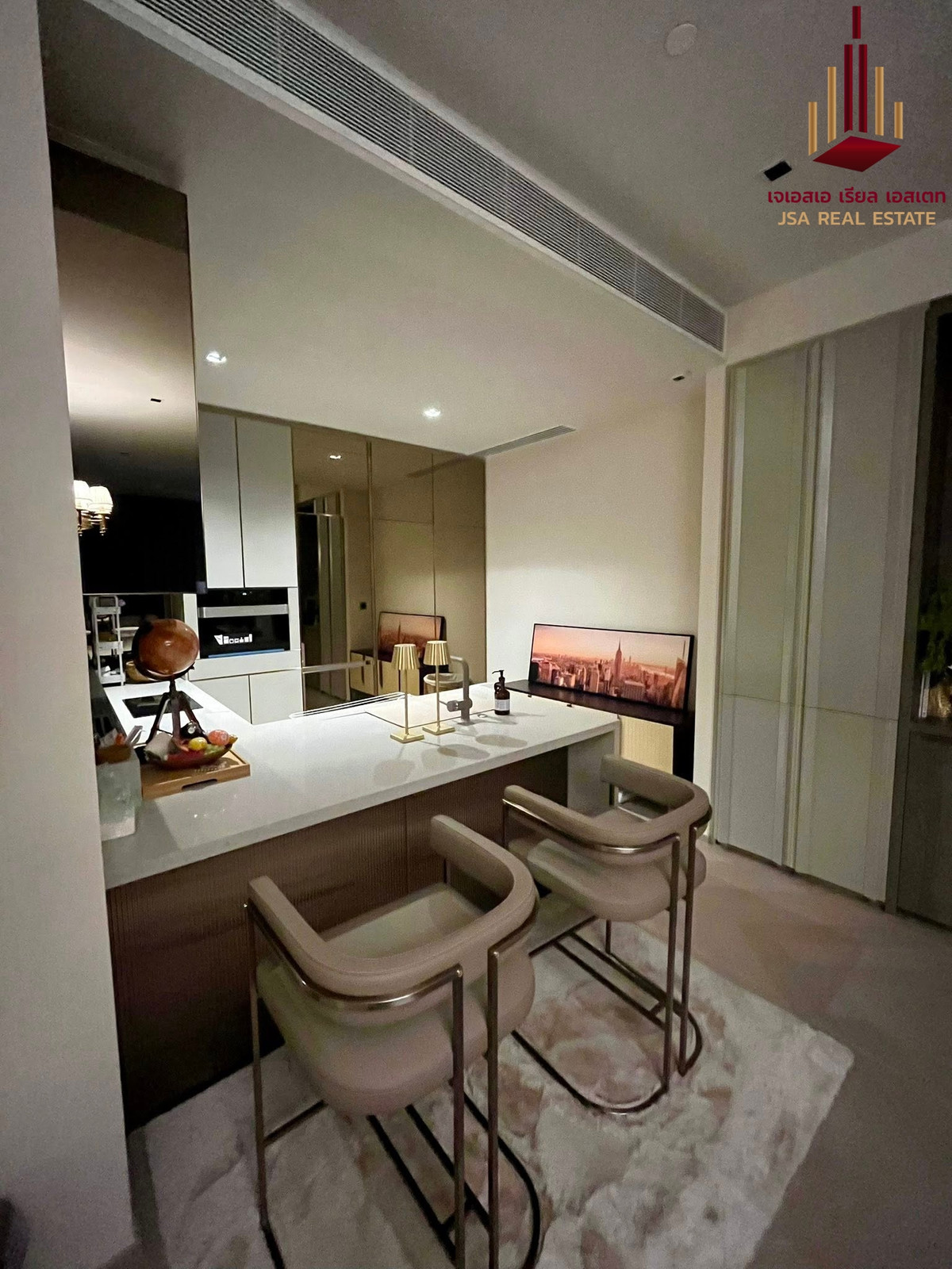 For RentCondoSathorn, Narathiwat : ✨ For Rent: The Reserve Sathorn Condo ✨ 💰 Only 135,000 THB/month
