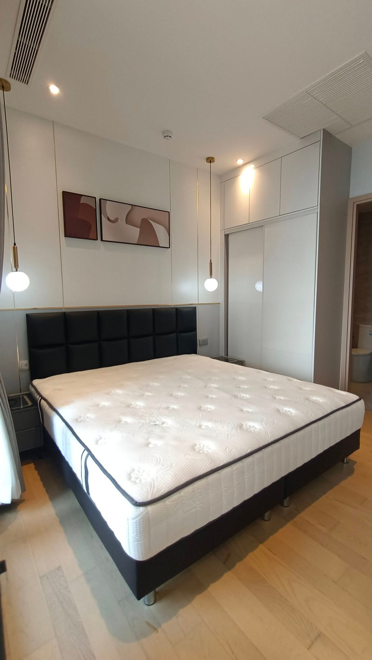 ให้เช่าคอนโดพระราม 9 เพชรบุรีตัดใหม่ RCA : ASHTON ASOKE RAMA9 คอนโดพระราม9 ให้เช่า แอชตันอโศกพระราม 9 🌸ห้องบิวอิ้นสวยมาก 