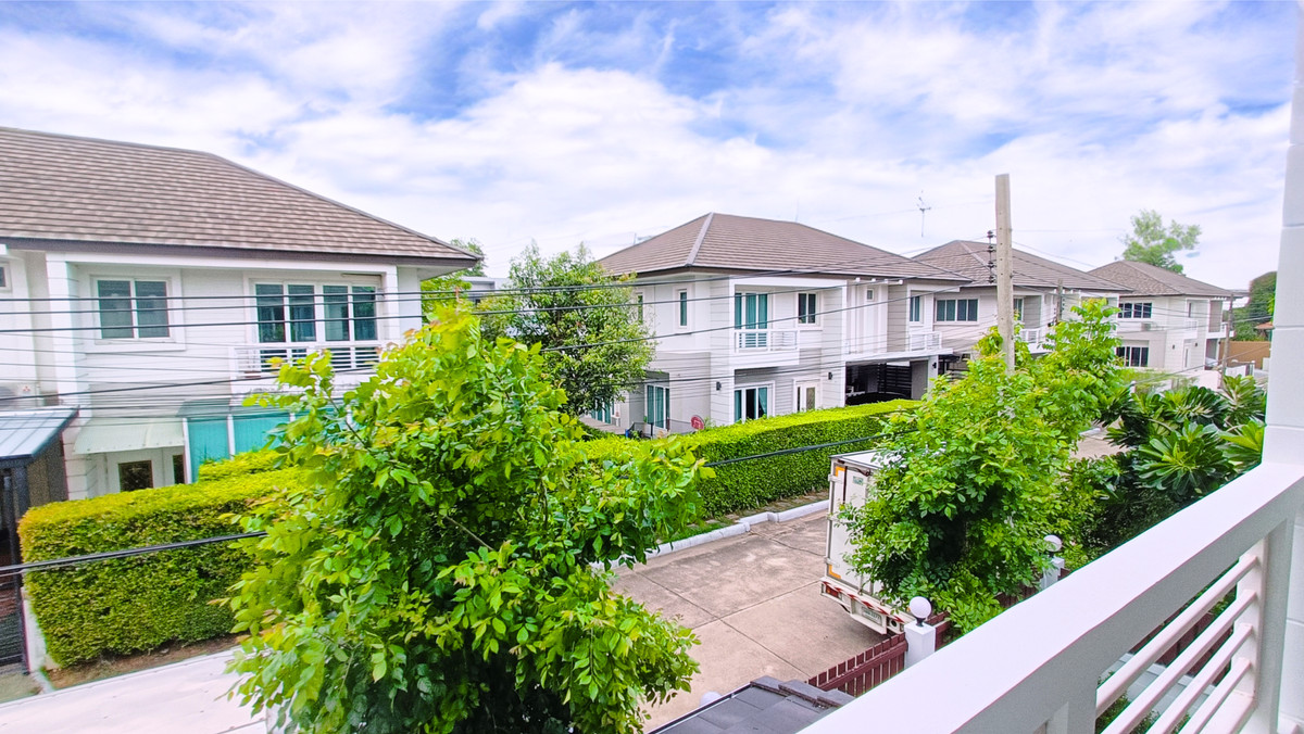 ขายบ้านพัฒนาการ ศรีนครินทร์ : ขาย พร้อมผู้เช่า yield 7.5%+ หมู่บ้านณุศาศิริ พระราม9-กรุงเทพกรีฑา มีลิฟท์ มีห้องแม่บ้าน 91 ตร.ว.  4ห้องนอน 4ห้องน้ำ  รีโนเวทใหม่ เดินน้ำ-ไฟใหม่ บ้านไม่ทรุด