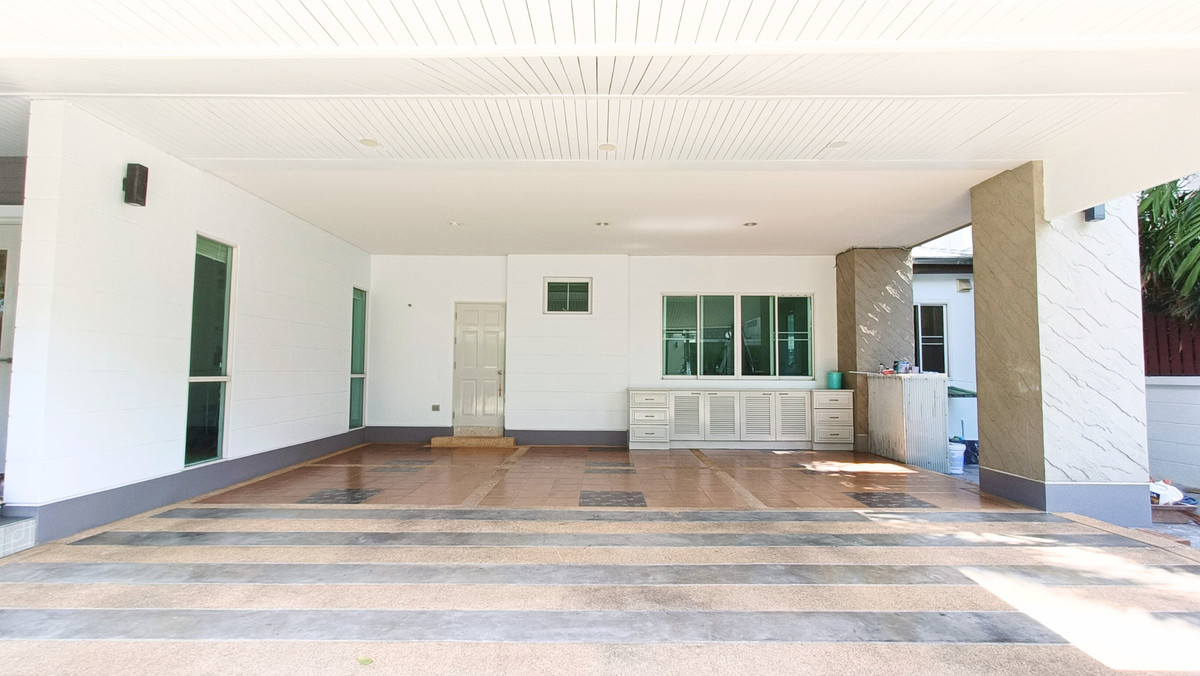 ขายบ้านพัฒนาการ ศรีนครินทร์ : ขาย พร้อมผู้เช่า yield 7.5%+ หมู่บ้านณุศาศิริ พระราม9-กรุงเทพกรีฑา มีลิฟท์ มีห้องแม่บ้าน 91 ตร.ว.  4ห้องนอน 4ห้องน้ำ  รีโนเวทใหม่ เดินน้ำ-ไฟใหม่ บ้านไม่ทรุด