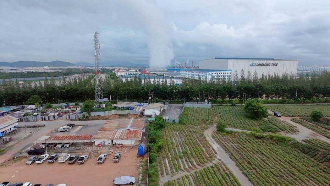 ขายที่ดินพัทยา บางแสน ชลบุรี สัตหีบ : ขาย ที่ดิน ปัจจุบันลูกค้าเช่าทำแคมป์ เขาคันทรง 30 ไร่ ใกล้นิคมเหมราช