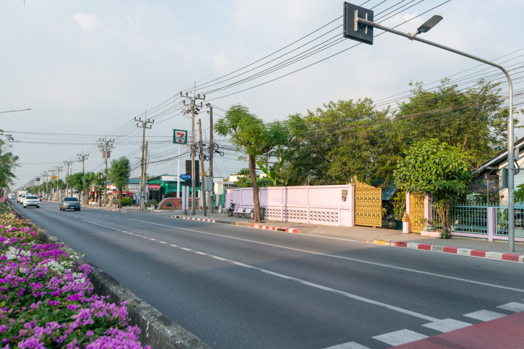 ขายที่ดินมีนบุรี-ร่มเกล้า : ขายที่ดินเปล่าถมแล้ว ติดถนนใหญ่ นิมิตใหม่ 12 เหมาะทำที่พักอาศัย โครงการธุรกิจ ขนาด 2 ไร่ 66 วา