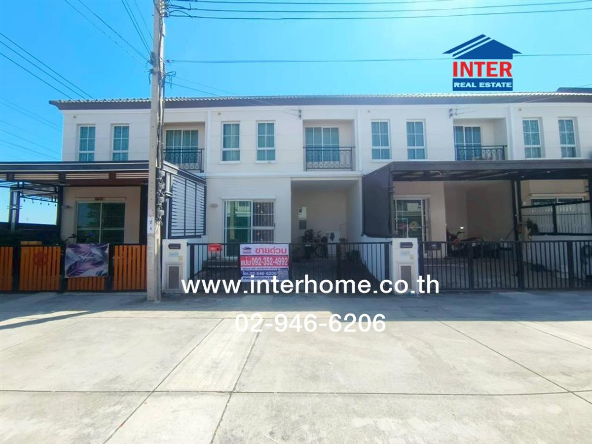 For SaleTownhomeSamut Prakan,Samrong : Townhouse, 2 floors, 17.8 sq m, Pruksa Village. Sukhumvit-Bang Pu Near Bang Pu Transport, Sukhumvit Road, Khlong Khut Road, Mueang Samut Prakan, Samut Prakan