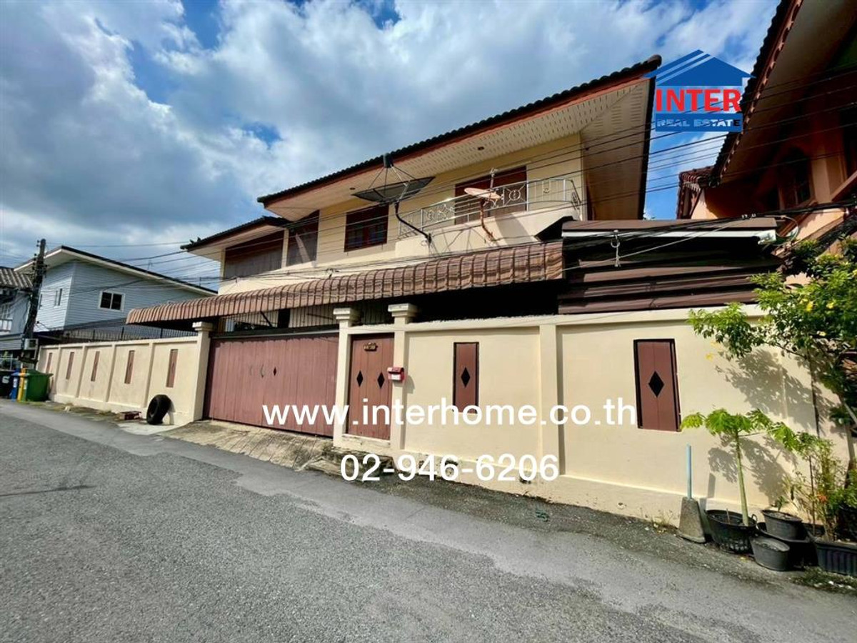 ขายบ้านเสรีไทย-นิด้า : บ้านเดี่ยว 2 ชั้น 64 ตร.ว. หมู่บ้านคลองกุ่มนิเวศน์ (หมู่บ้านเจริญกาญจน์) ใกล้สำนักงานเขตบึงกุ่ม ซอยเสรีไทย41 ถนนเสรีไทย ถนนซอยเสรีไทย41 เขตบึงกุ่ม กรุงเทพมหานคร