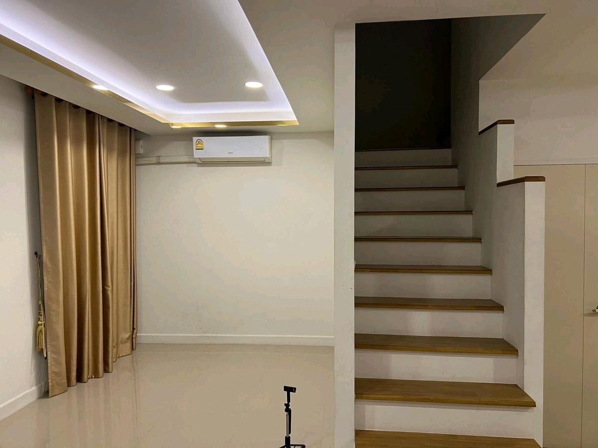 ให้เช่าทาวน์โฮมนวมินทร์ รามอินทรา : 🍃 บ้านสวย น่าอยู่ เงียบสงบ เป็นส่วนตัว เหมาะสำหรับครอบครัว หรือคนทำงานที่มองหาบ้านเฟอร์ครบ ใกล้เมือง ในราคาคุ้มค่า ✨