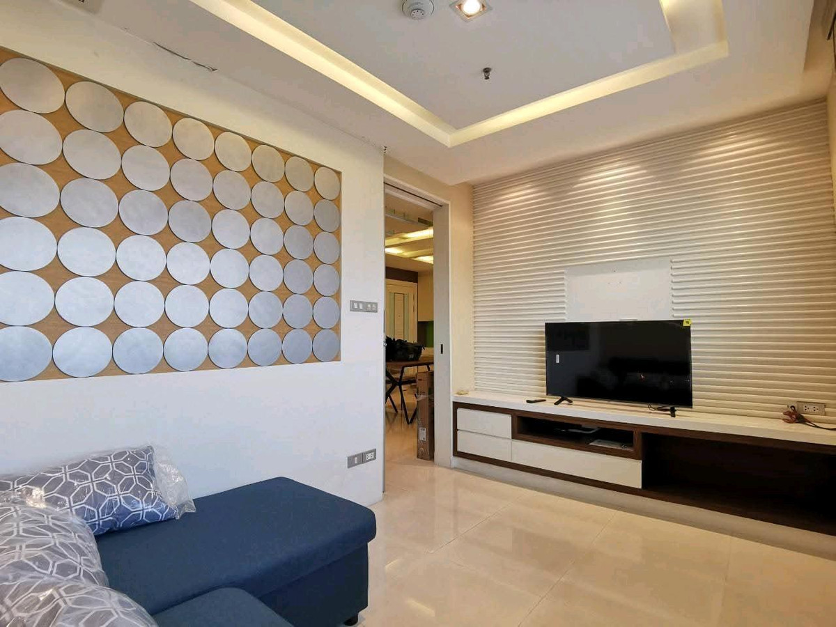 For RentCondoPinklao, Charansanitwong : ✨ Large room, corner, city view, high floor, airy, very comfortable ✨📍 near MRT Bang Yi Khan