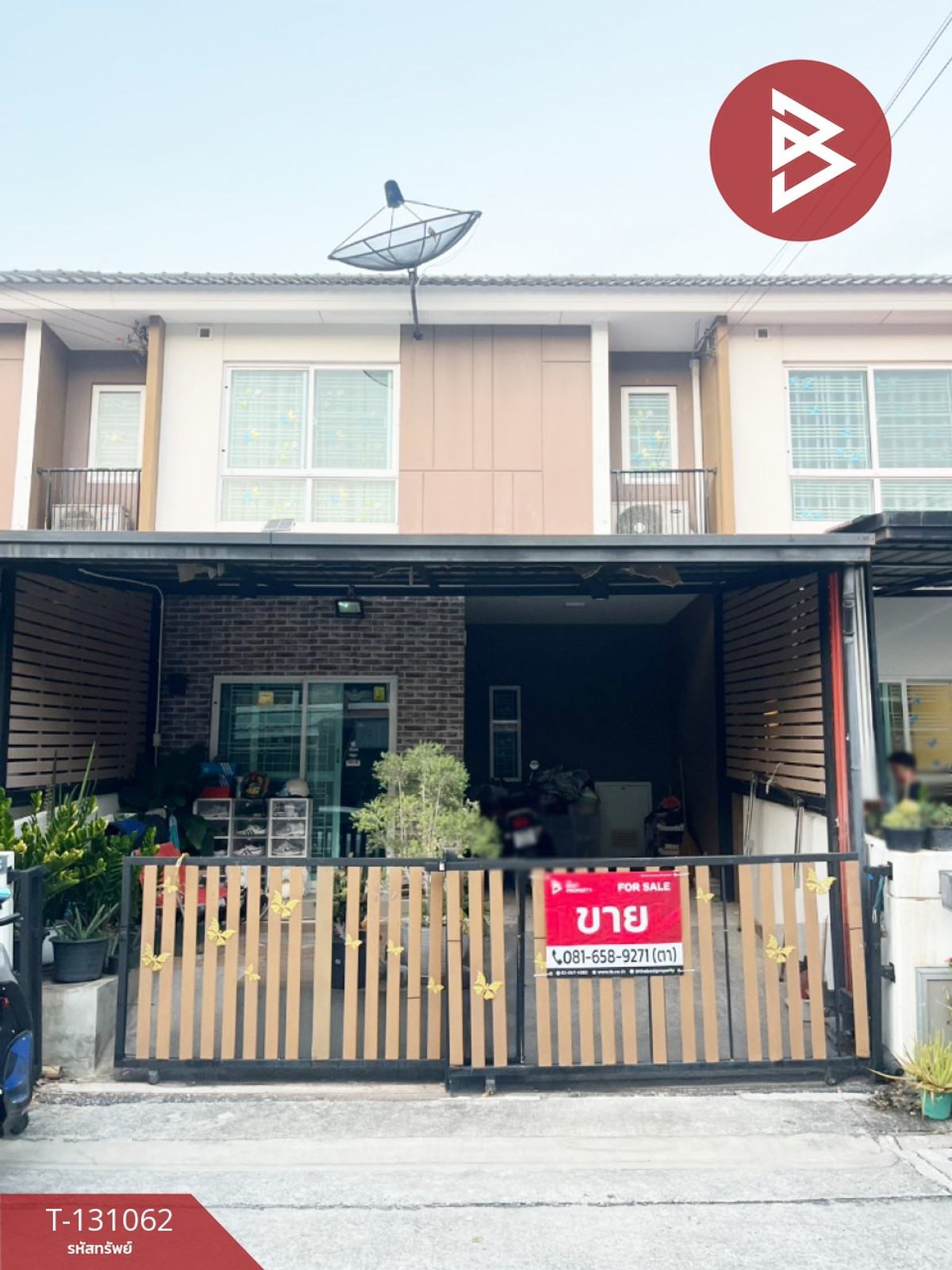 For SaleTownhomeSamut Prakan,Samrong : 2-story townhouse for sale, The Connect Village 51, Bang Phriang, Bang Bo, Samut Prakan.
