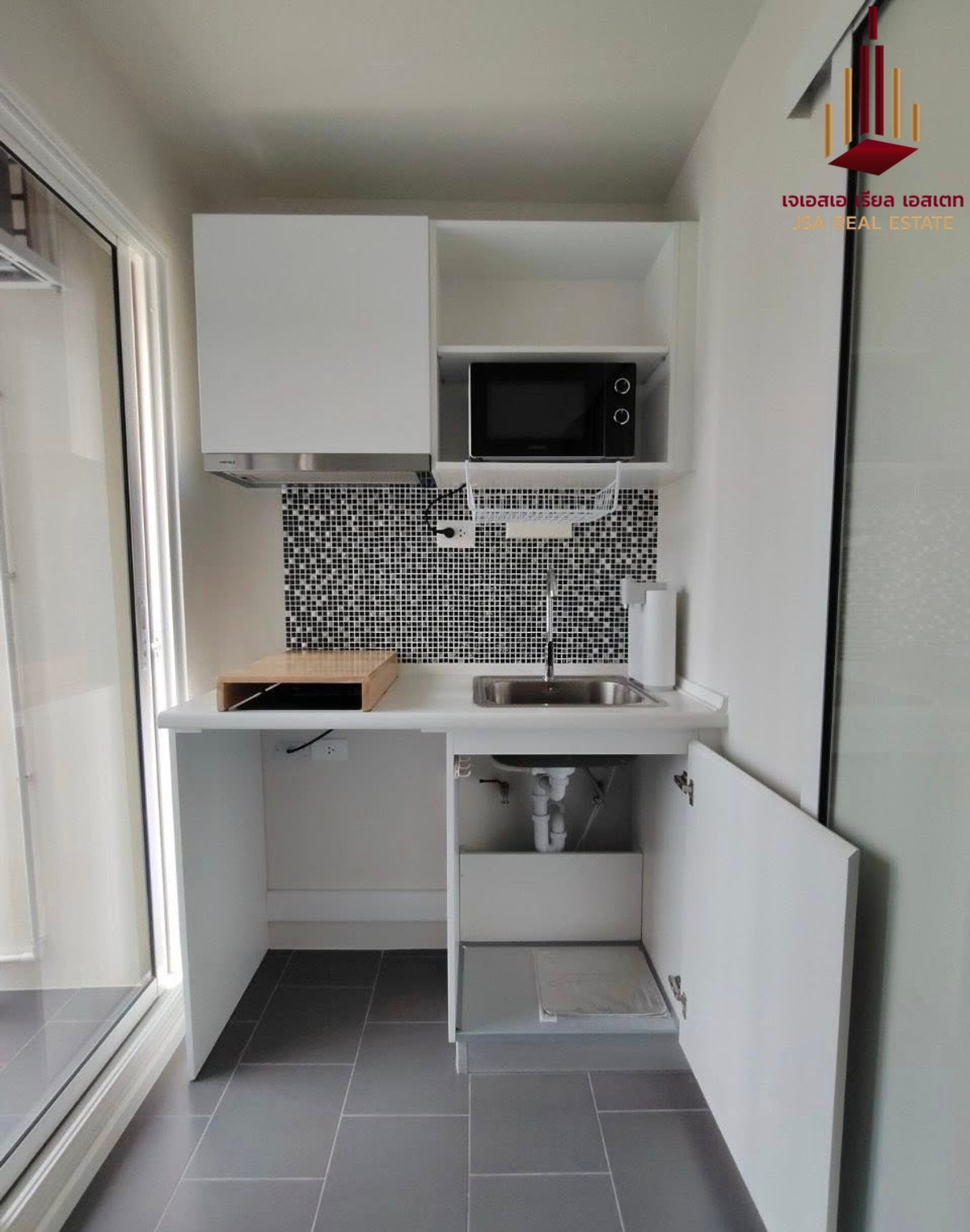 For RentCondoKasetsart, Ratchayothin : ✨ For Rent: Blue Phahonyothin 35 Condo ✨ 💰 Only 14,000 THB/month