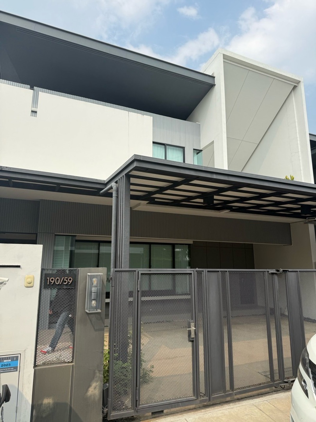 For RentHouseBangna, Bearing, Lasalle : House for rent Vive Bangna KM 7