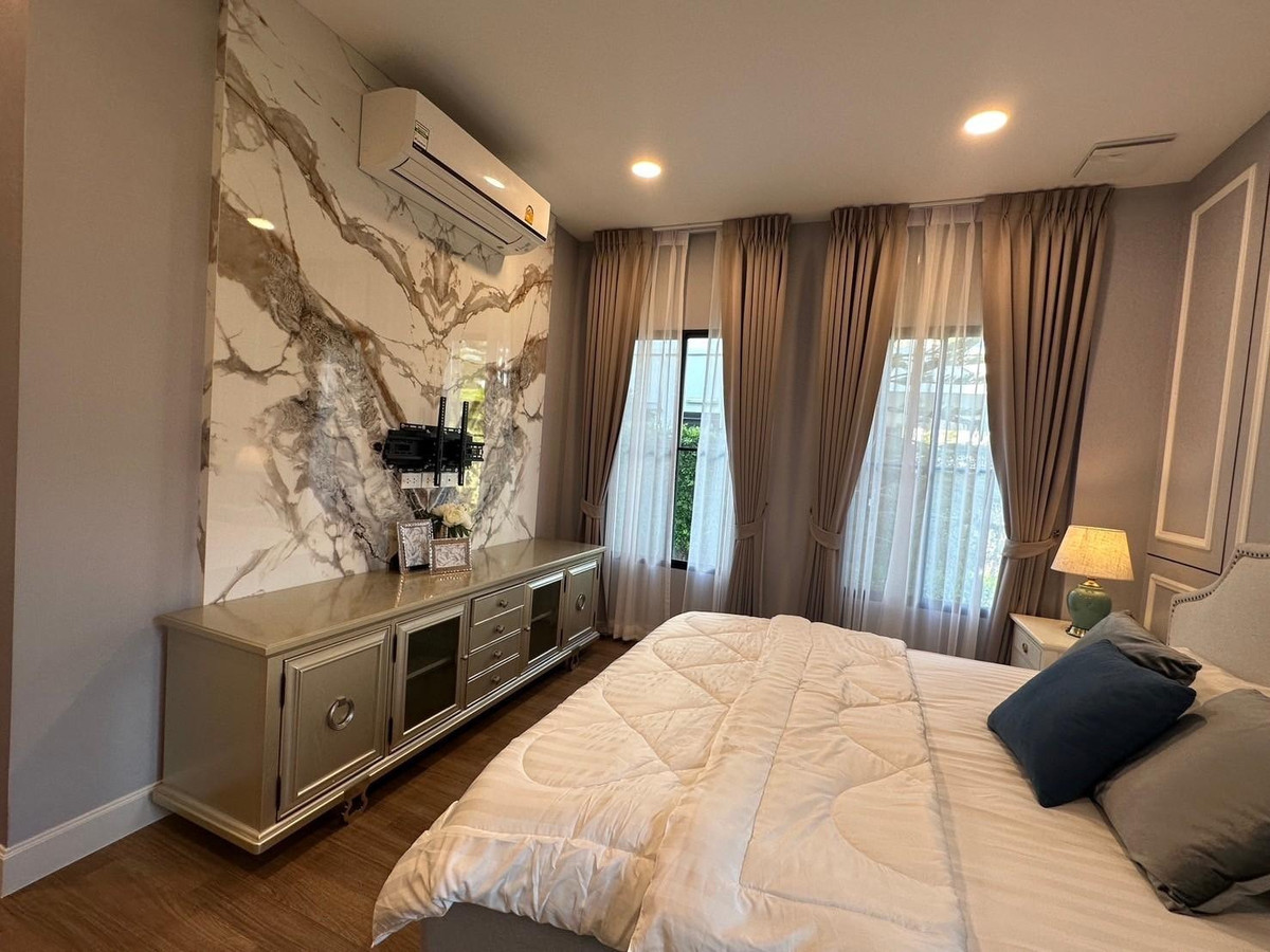 HousePattanakan, Srinakarin : For sale / rent luxury house Pool Villa Nantawan Rama 9 - Krungthep Kreetha New Road, land 106 wa, 5 bedrooms.